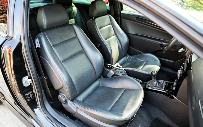 Opel Astra cena 16900 przebieg: 212000, rok produkcji 2010 z Dębno małe 631